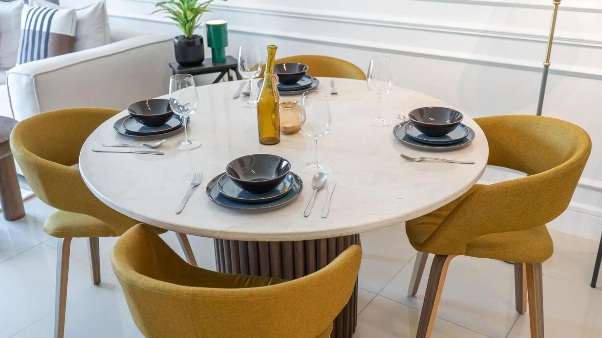 Luxury Palm Jumeirah Apartment With Balcony Дубай