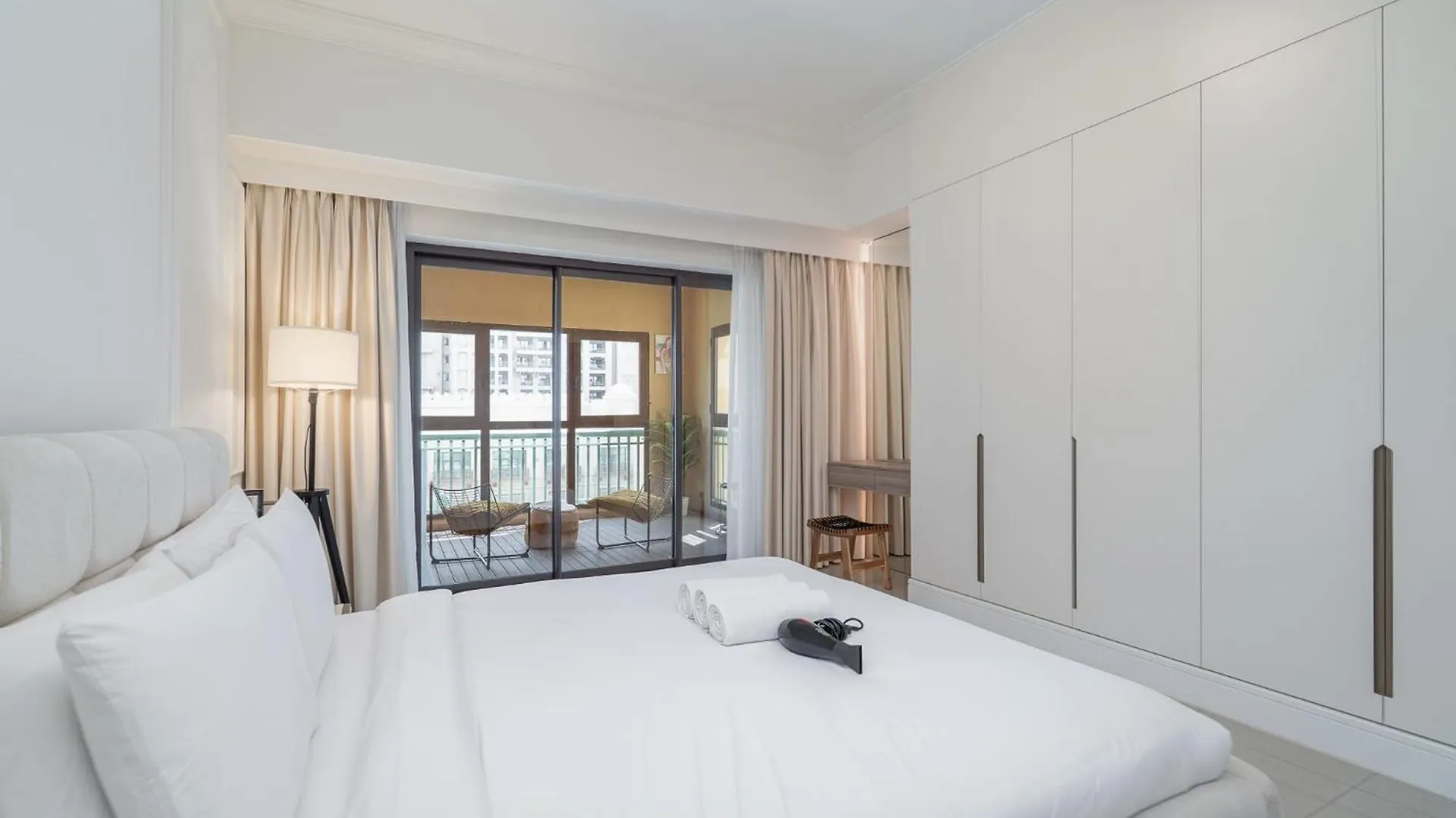 Luxury Palm Jumeirah Apartment With Balcony Дубай ОАЭ