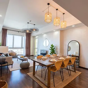Apartment Elegant 2br Palm Jumeirah Apt With Pool Access, Dubai