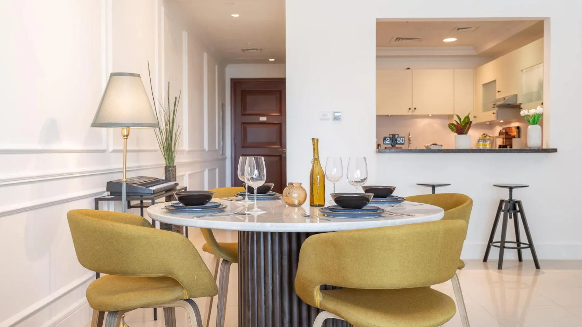Luxury Palm Jumeirah Apartment With Balcony Dubai 0*,